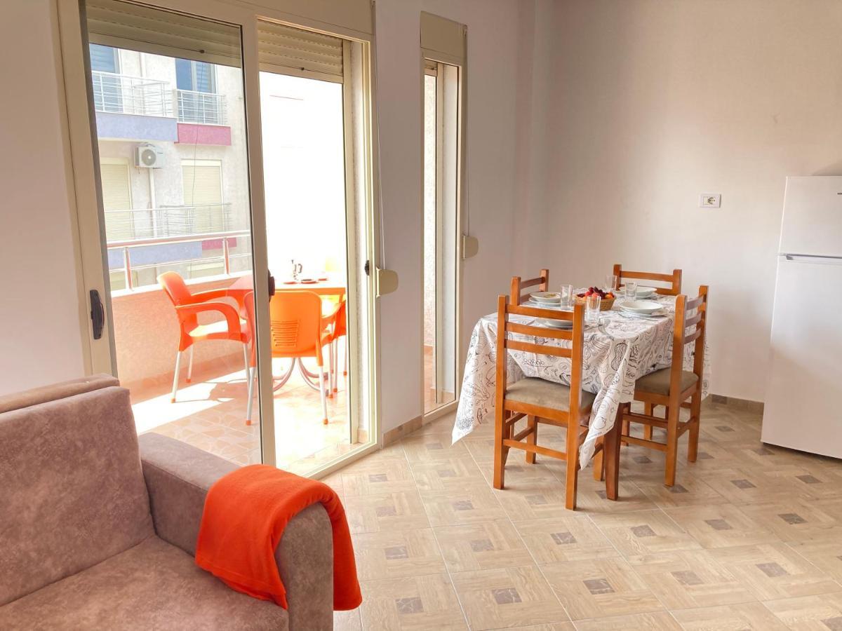 Lungomare Holiday Apartments Durrës Exteriör bild
