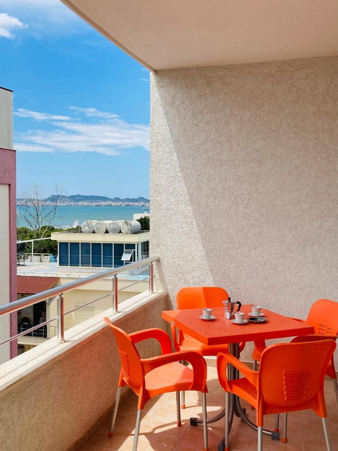 Lungomare Holiday Apartments Durrës Exteriör bild