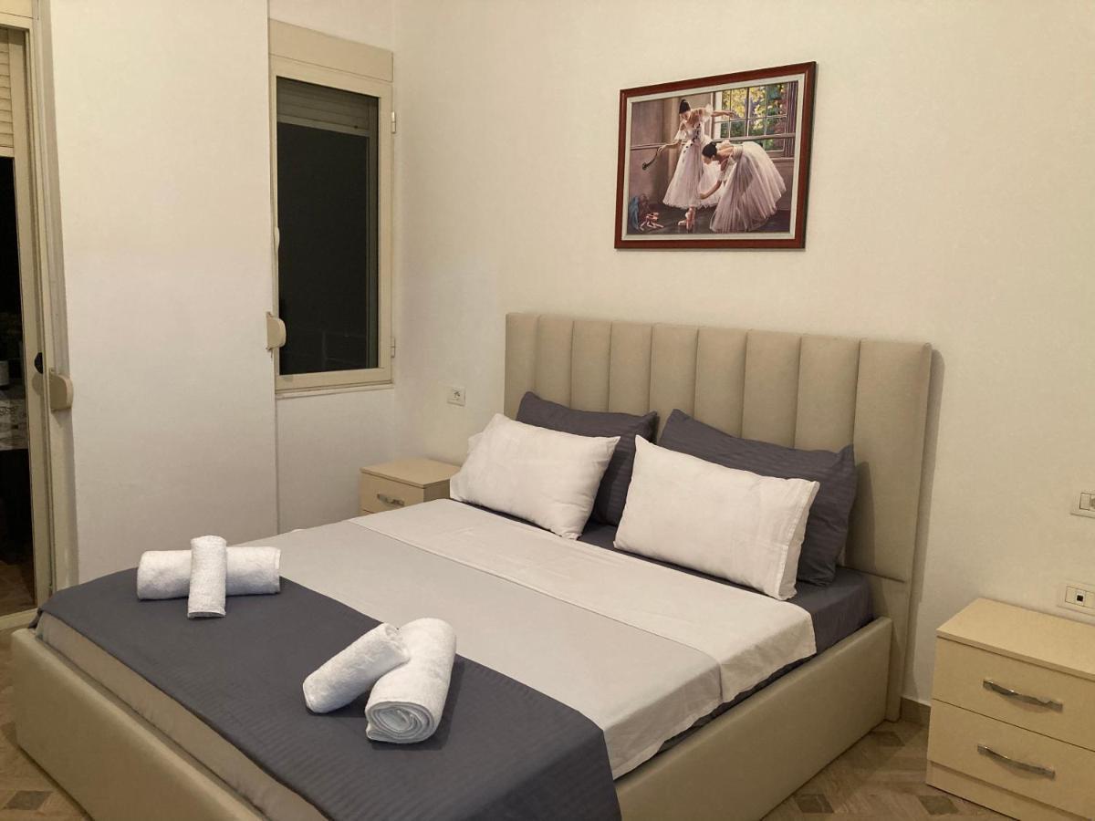 Lungomare Holiday Apartments Durrës Exteriör bild