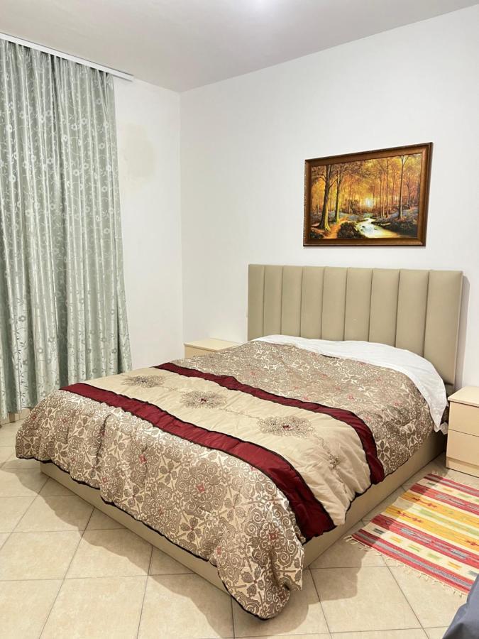 Lungomare Holiday Apartments Durrës Exteriör bild