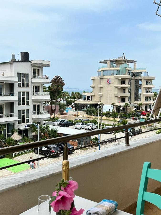 Lungomare Holiday Apartments Durrës Exteriör bild