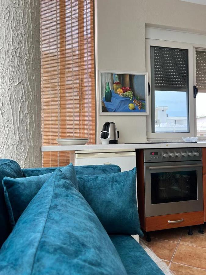 Lungomare Holiday Apartments Durrës Exteriör bild